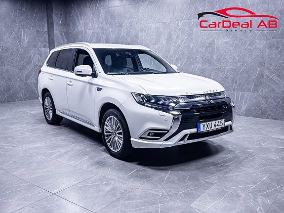 Mitsubishi Outlander PHEV AWD Business 360° kamera Skinn Drag Döda vinkel