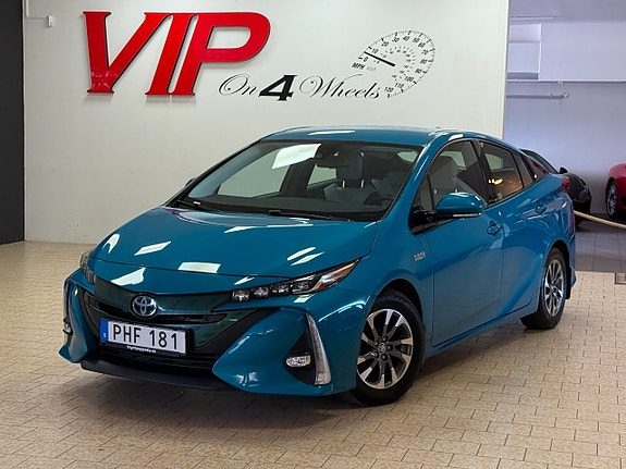 Toyota Prius 1.8 VVT-i Plug-in Hybrid Navi Kamera Executive CVT