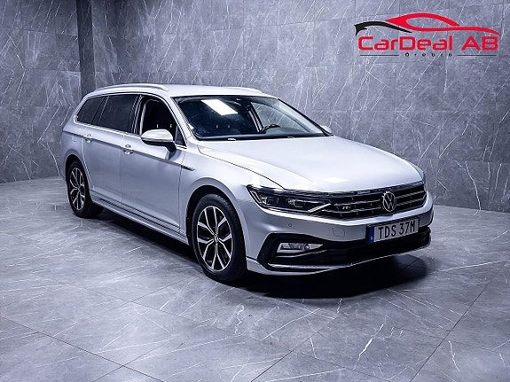 Volkswagen Passat Sportscombi 2.0 TDI 4M R-Line Cockpit Värmare *SE SPEC*