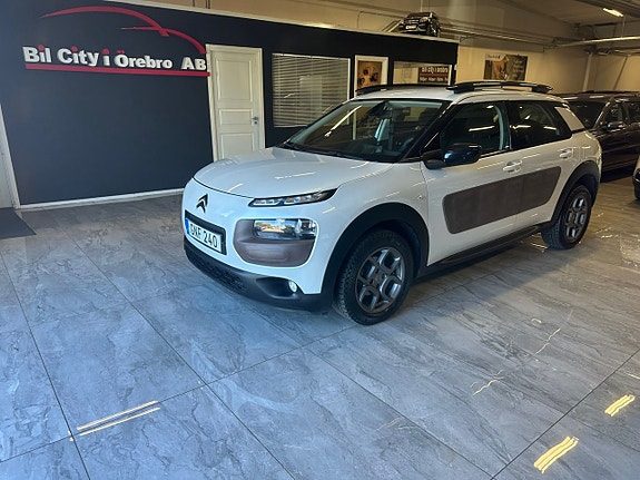 Citroën C4 Cactus 1.2 (82hk) PureTech / Låga Mil / M-Värmare / Nyservad &