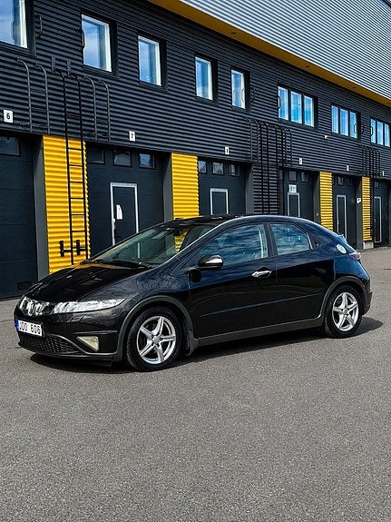 Honda Civic 5-dörrar 1.8 i-VTEC Sport Euro 5