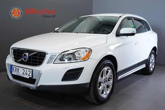 Volvo XC60 D5 AWD Summum Dragkrok Automat Skinn Värmare