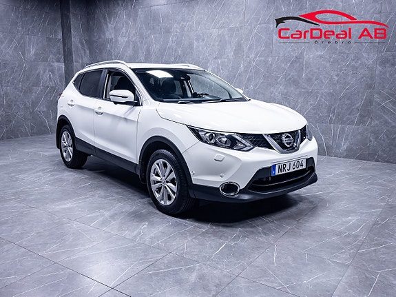 Nissan Qashqai 1.5 dCi TEKNA Värmare 360 Navi Döda vinkel Keyless Drag
