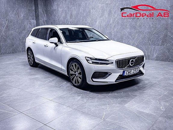 Volvo V60 Recharge T6 AWD Inscription Exp. Skinn Kamera BLIS MOMS