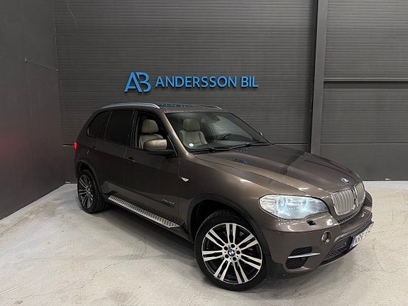 BMW X5 xDrive40d Sport line Navi/Panorama/Drag