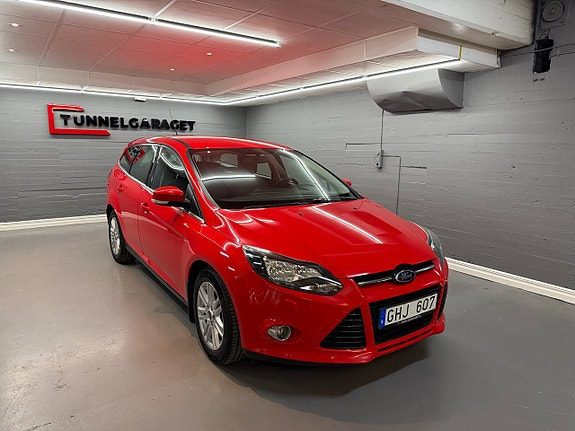 Ford Focus Kombi 1.0 EcoBoost Titanium 1-Ägare Nyservad 1000kr Avb