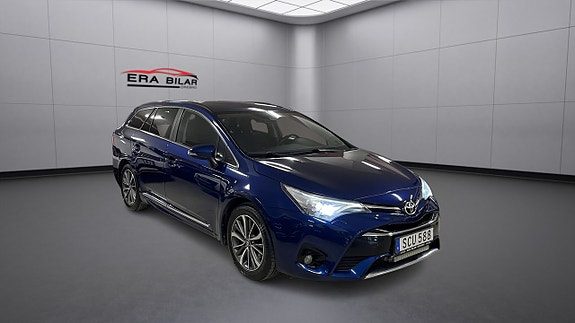 Toyota Avensis Kombi 2.0 D-4D 143HK - 1 Ägare Drag/M-värm/B-Kam/LED