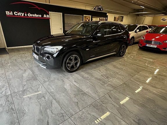BMW X1 xDrive20d Steptronic / GPS / B-Kamera / Drag / Nyservad