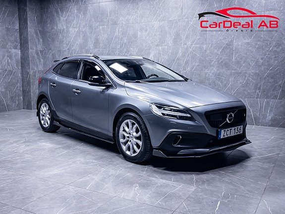 Volvo V40 Cross Country T3 Geartronic Momentum Värmare Kamera BLIS Navi Adaptiv