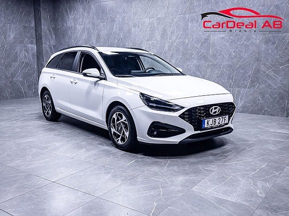 Hyundai i30 Kombi 1.0 T-GDI DCT 100hk Kamera CarPlay Rattvärme Navi