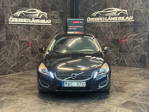 Volvo V60 DRIVe Momentum,P-Sensor,Dieselvärmare,Ny koppling