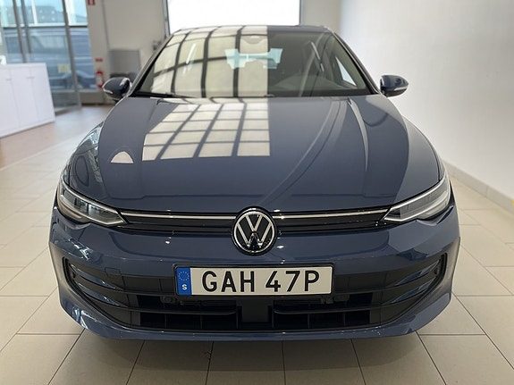 Volkswagen Golf LIFE 1.5eE TSI 150 HK DSG|Värmare|B-kamera