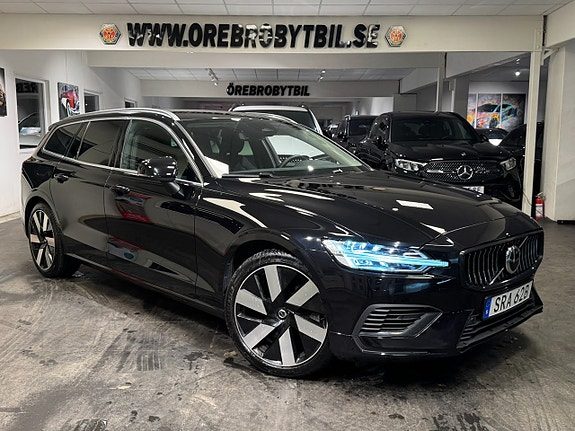 Volvo V60 Recharge T6 AWD Core Bright Blis Drag Storabatteri