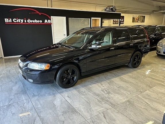 Volvo V70 2.4 (170hk) Classic Momentum paket Nyservad & Besiktad