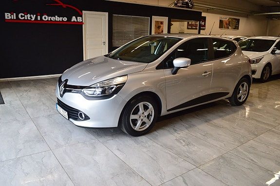 Renault Clio 1.2 (73hk) 2-Ägare / Låga Mil / GPS / Nyservad & Ny Bes