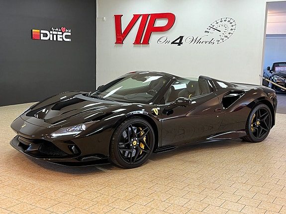 Ferrari F8 Spider Spider 3