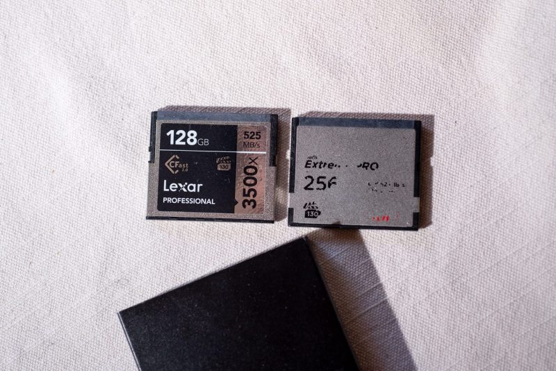 Lexar Professional 128GB och SanDisk Extreme PRO 256GB CFast 2.0