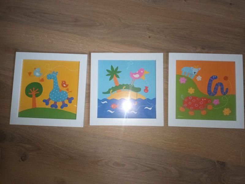 Tavlor till barnrum med färglada motiv