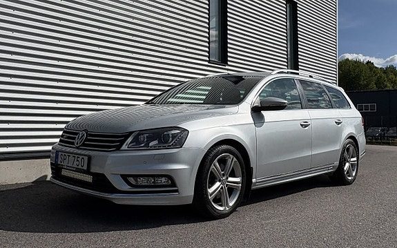 Volkswagen Passat 2.0 TDI DPF AUT 4Motion R-Line Mycket fin