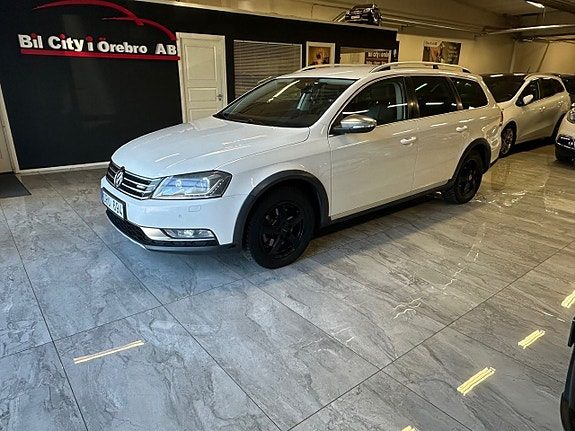 Volkswagen Passat 2.0 TDI (177hk) DPF BMT 4Motion Alltrack / B-Kamera / D