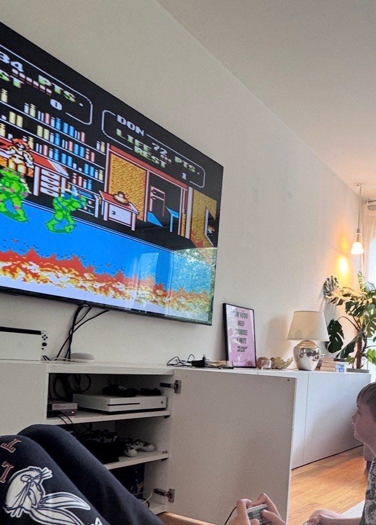 Samsung 75" UHD Smart TV 2023 - Trasig skärm