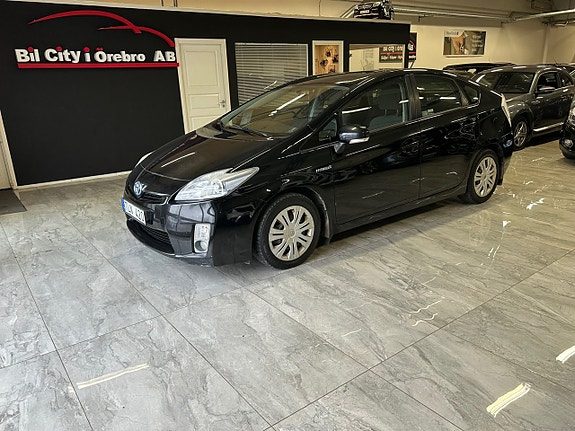 Toyota Prius Hybrid CVT (136hk) / 3-Ägare / Nyservad & Besiktad