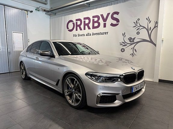 BMW M550i xDrive 462hk