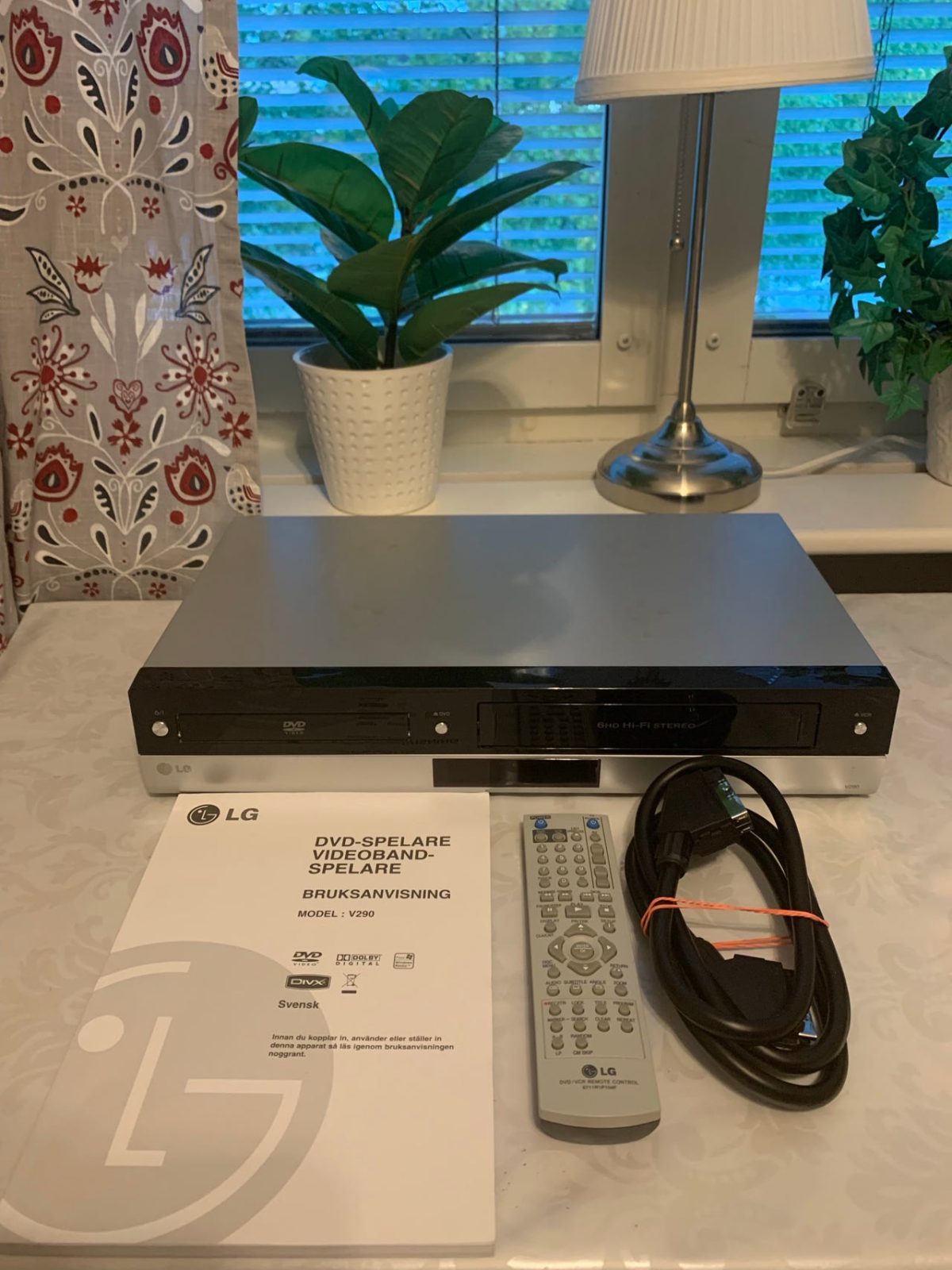 LG DVD/VHS-spelare med fjärrkontroll
