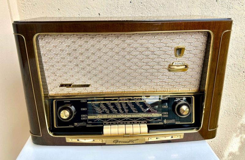 Grundig radio