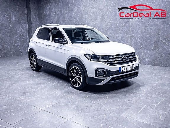Volkswagen T-Cross 1.0 TSI 110hk Sensorer Döda vinkel Adaptiv Paddlar MOMS