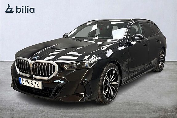 BMW 530e xDrive Touring/M-Sport/360°/Head-up/B&W/V-HJUL INGÅR
