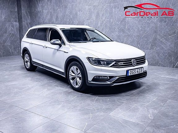 Volkswagen Passat Alltrack 2.0 TDI 4Motion Ny Kamrem Värmare Kamera CarPlay Drag