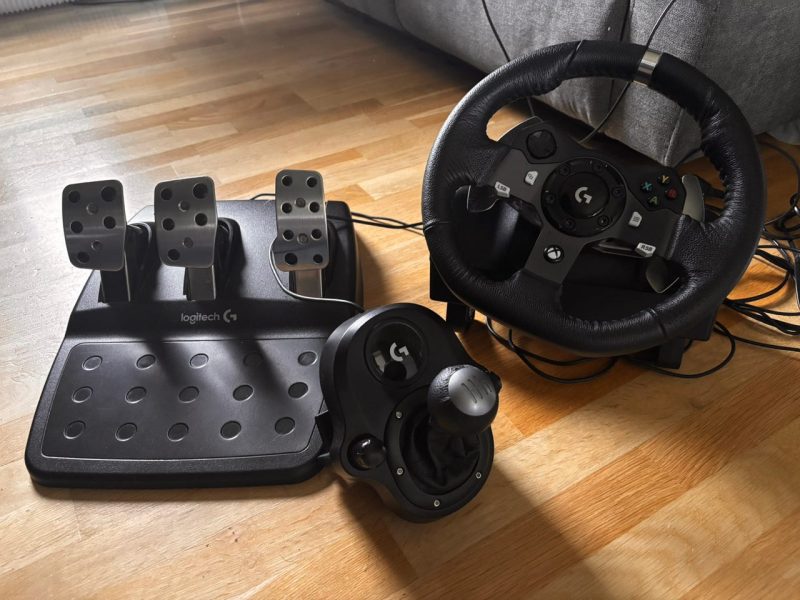 Logitech g920 ratt, pedaler plus växelspak