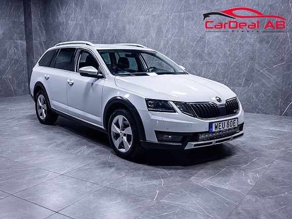 Skoda Octavia Scout Scout 2.0 TDI 4x4 Premium Värmare Cockpit Drag