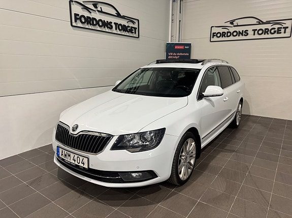 Skoda Superb Kombi 2.0 TDI Elegance Pano