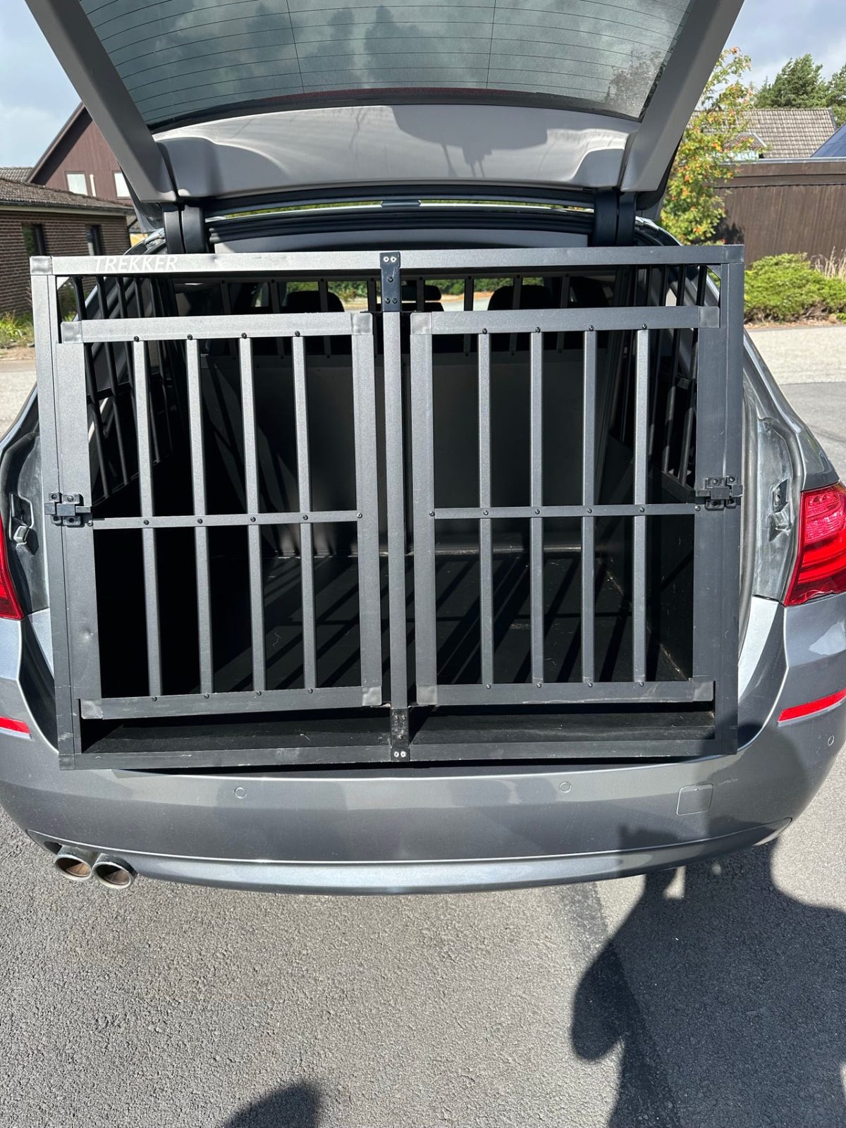 Hundbur dubbel till bil i metall