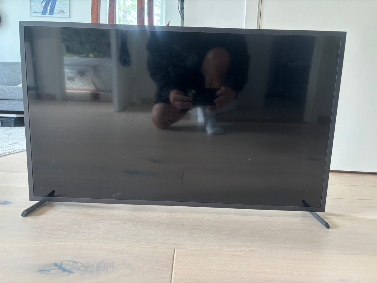 Samsung The Frame 32” – QLED Full HD – fint skick