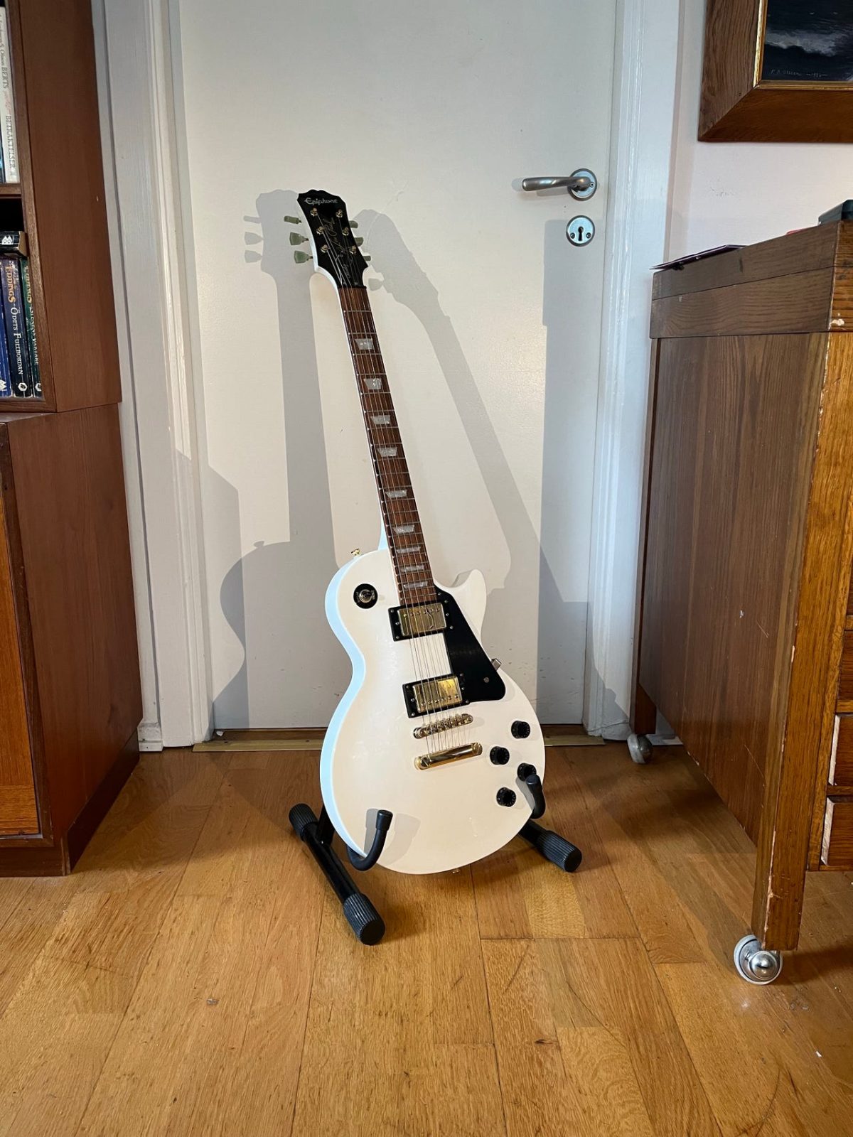 Epiphone Les Paul studio deluxe alpine white med guld hardware