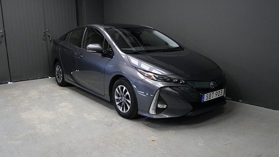 Toyota Prius Plug-in Hybrid Plug-in Hybrid 1.8 VVT-i Plug-in CVT Head up Adaptiv