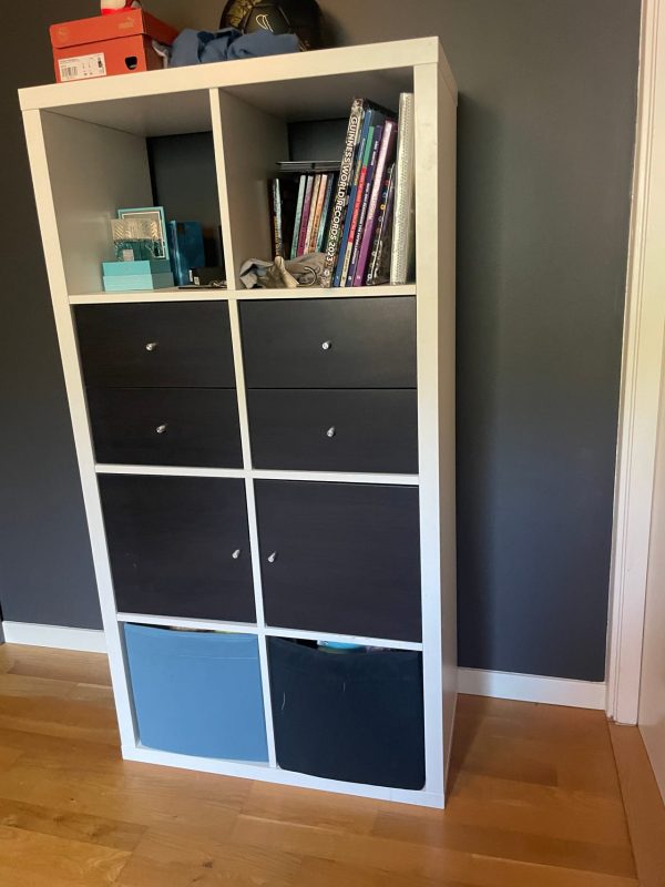 IKEA hylla med lådor och fack vit/svart