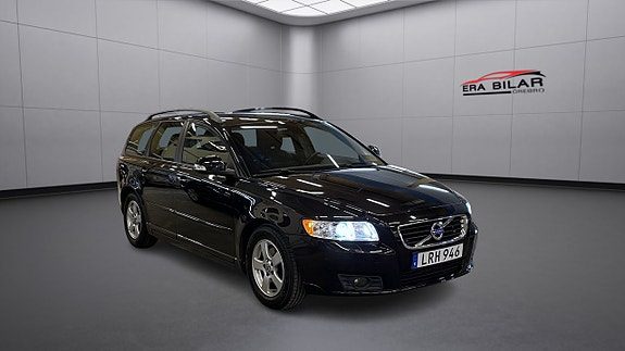 Volvo V50 D2 Momentum Euro 5 - Drag/D-värm/PDC/Xenon/KamremBytt