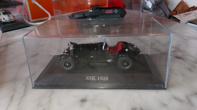 SSK 1928 modellbil svart