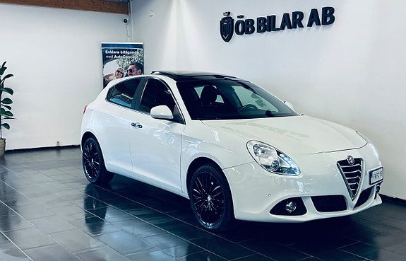 Alfa Romeo Giulietta 1.4 TB 16V MultiAir Lågamil / Panorama 170hk