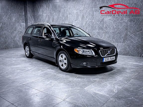 Volvo V70 2.0F 145hk Momentum M-Värmare Delläder Dragkrok
