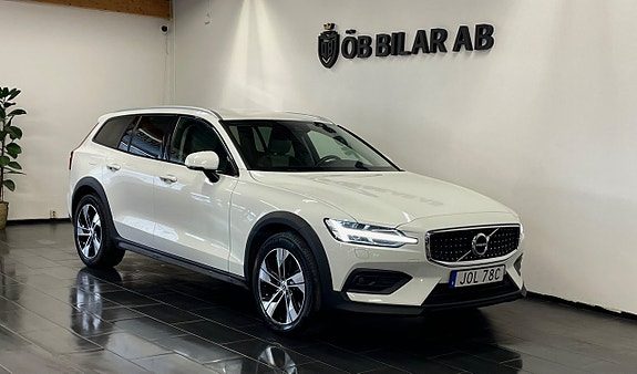 Volvo V60 Cross Country B4 AWD Geartronic Momentum/Nybes/Nyserv
