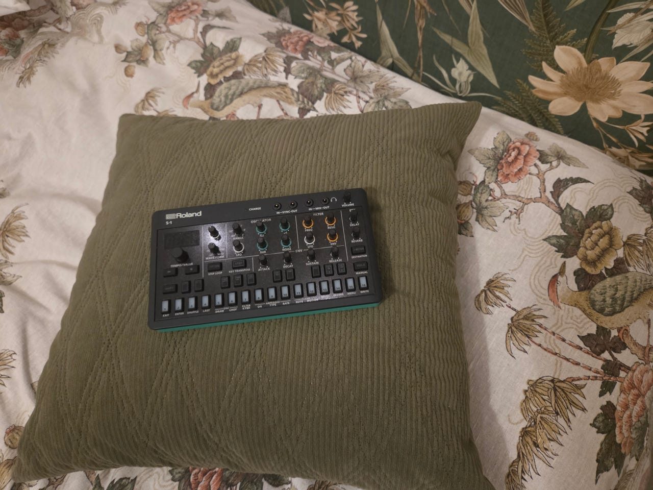 Roland AIRA Compact S-1 Tweak Synth