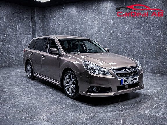 Subaru Legacy Wagon 2.5 4WD Backkamera Ombyggt Högtalarsystem