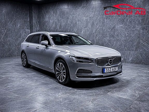 Volvo V90 Recharge T6 AWD Core Värmare Kamera Drag Navi BLIS MOMS