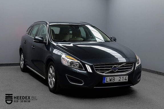 Volvo V60 DRIVe Momentum 115hk Drag Nybes Kamrem Bytt Värmare