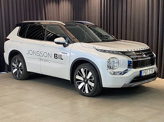 Mitsubishi Outlander INSTYLE PHEV 2 TONE